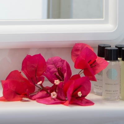 sail inn studios appartments kamari santorini 14